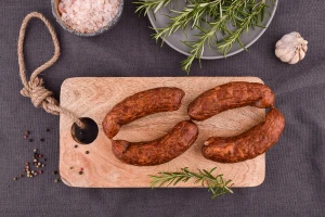 Kiełbasa myśliwska (1 szt = ~100g)