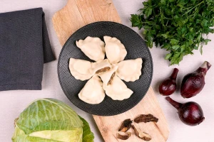 Pierogi z kapustą i grzybami (500g = ~15szt.)