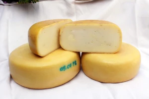 Ser kozi dojrzewający Rogaty (~150g)