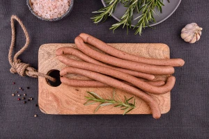 Parówki wieprzowe (1szt. = ~100g)