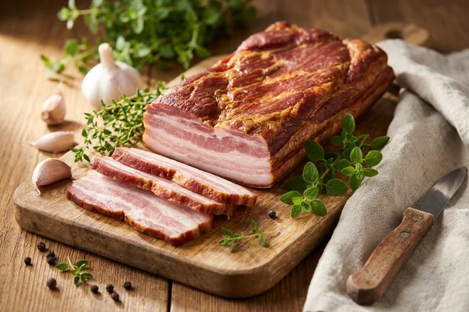 Boczki tradycyjne wieprzowe — wędzony, surowy, pieczony, pancetta z polskich masarni rzemieślniczych